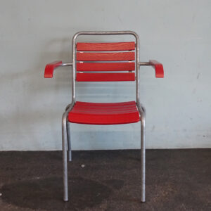 Gartenarmlehnstühle